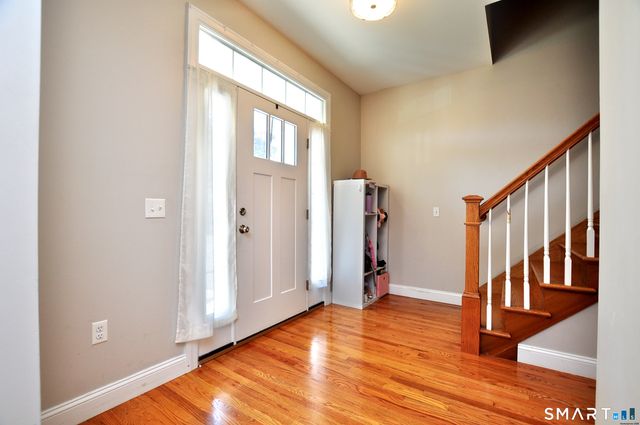 20 Miller Terrace, Windsor Locks, CT 06096