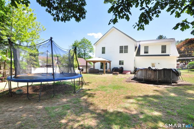 20 Miller Terrace, Windsor Locks, CT 06096