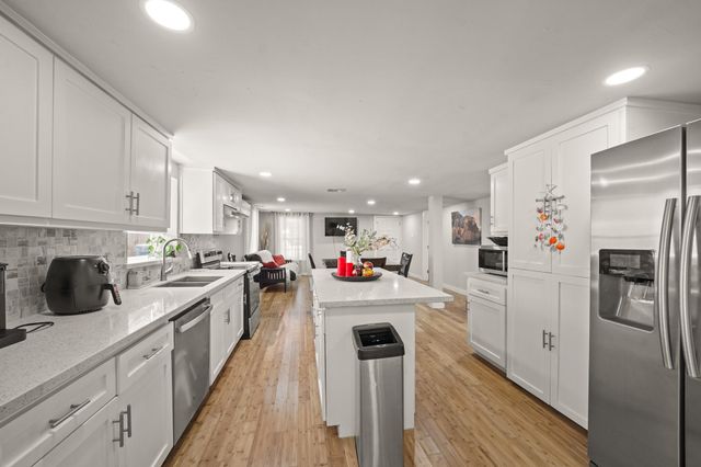 3403 Ursuline Street, Galveston, TX 77550