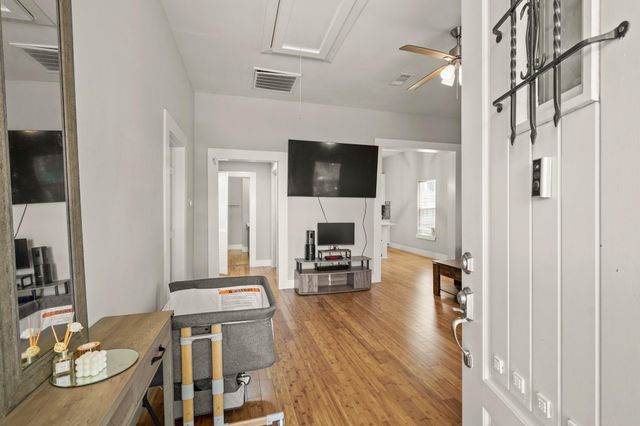 3403 Ursuline Street, Galveston, TX 77550