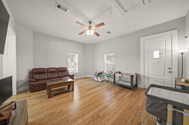 3403 Ursuline Street, Galveston, TX 77550