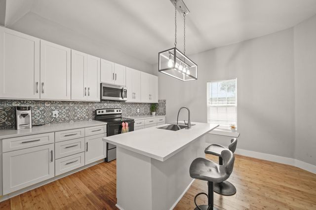 3403 Ursuline Street, Galveston, TX 77550