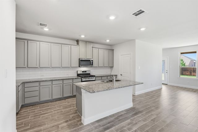 11216 Ranchera Drive, Aubrey, TX 76227