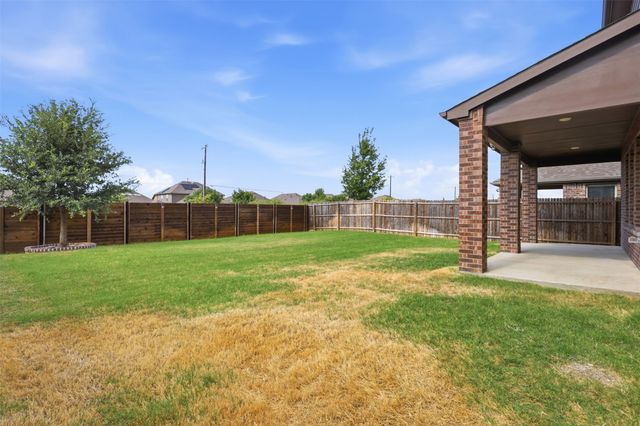 11216 Ranchera Drive, Aubrey, TX 76227
