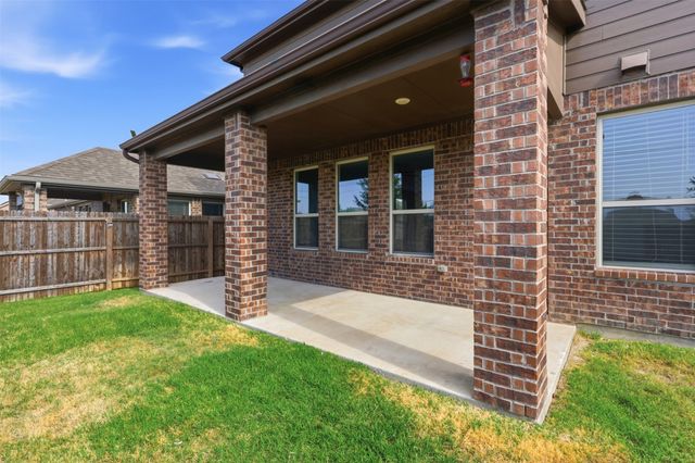 11216 Ranchera Drive, Aubrey, TX 76227