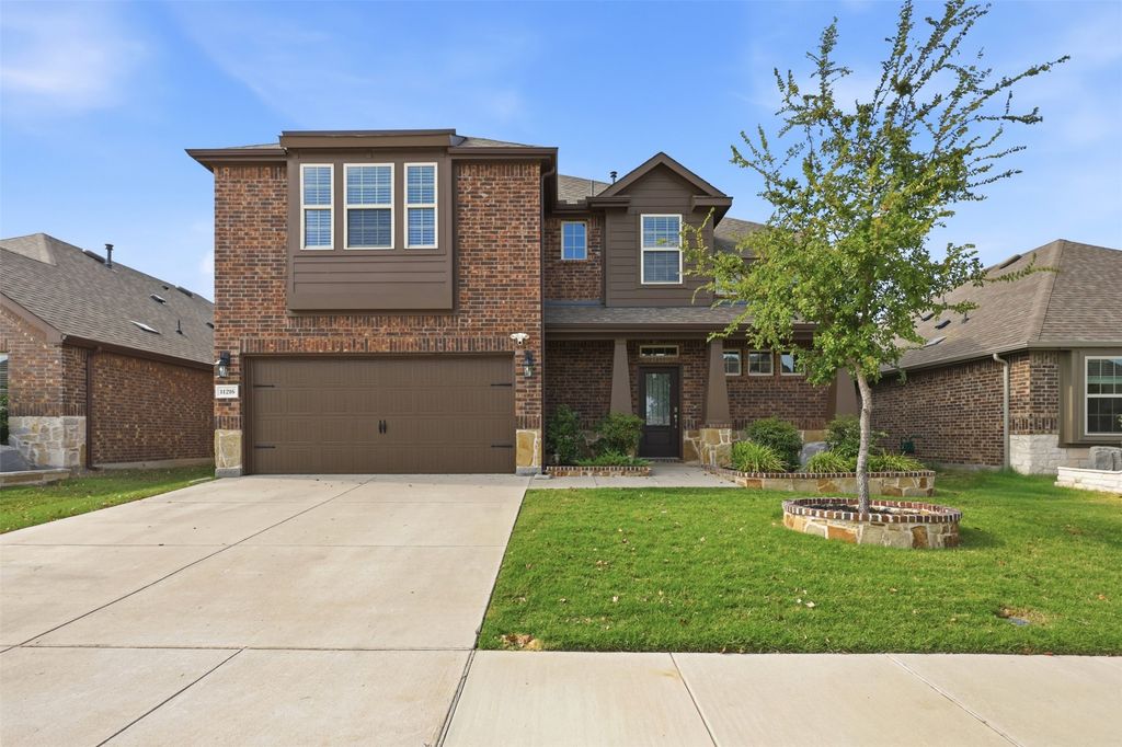 11216 Ranchera Drive, Aubrey, TX 76227
