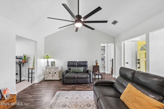 147 DOW Court, Green Cove Springs, FL 32043