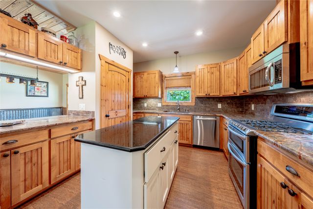 1730 County Road 1103, Athens, TX 75751