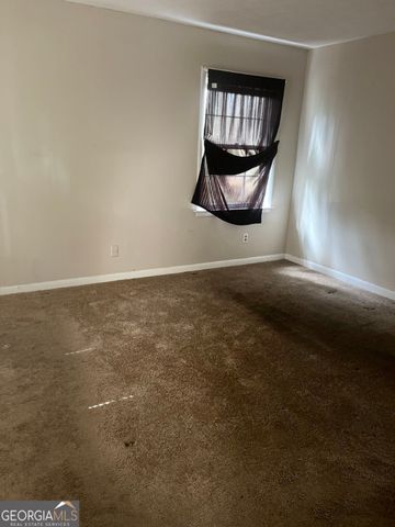 1336 White Oak Street SE, Conyers, GA 30013