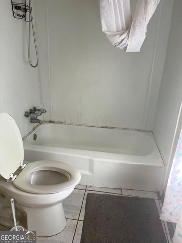 1336 White Oak Street SE, Conyers, GA 30013