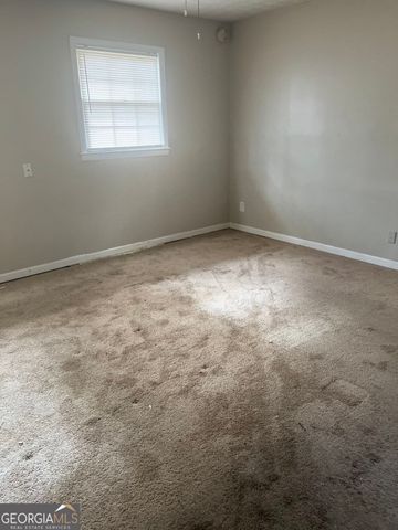 1336 White Oak Street SE, Conyers, GA 30013