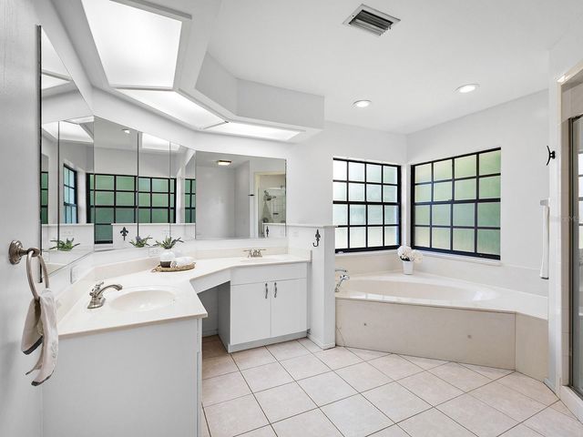1756 COTTONWOOD TRAIL, Sarasota, FL 34232