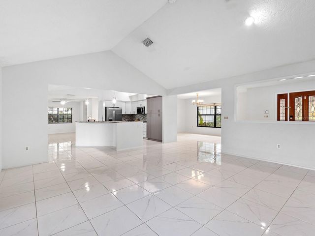 1756 COTTONWOOD TRAIL, Sarasota, FL 34232