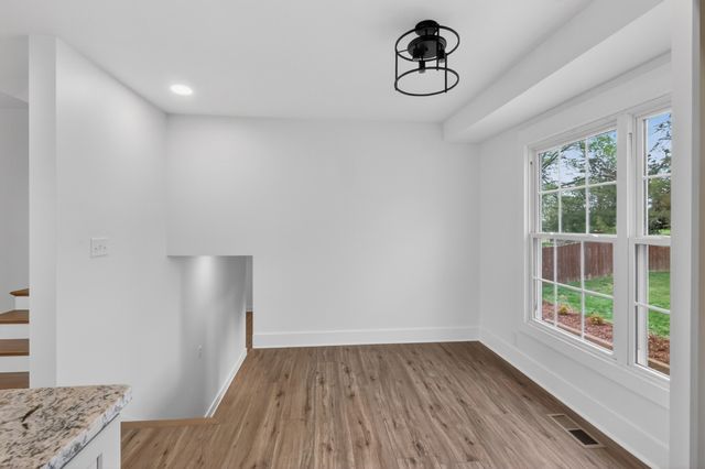 164 Luna Ln, Hendersonville, TN 37075