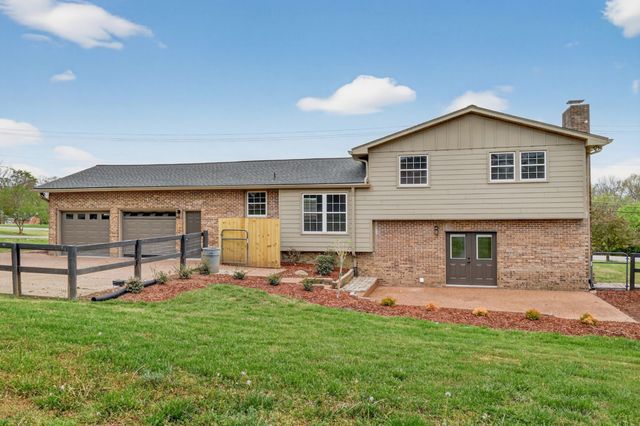 164 Luna Ln, Hendersonville, TN 37075