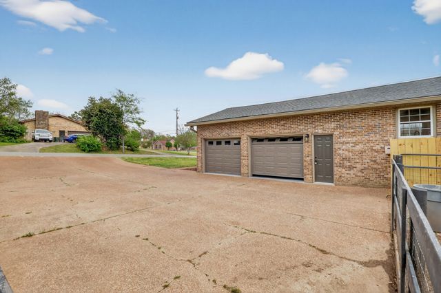 164 Luna Ln, Hendersonville, TN 37075