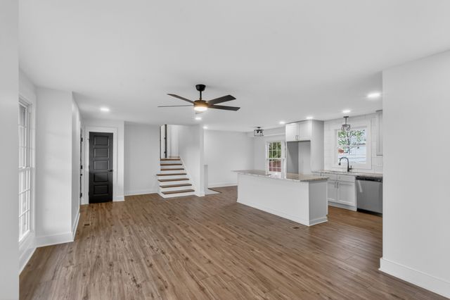 164 Luna Ln, Hendersonville, TN 37075