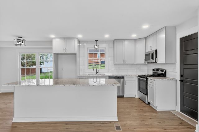 164 Luna Ln, Hendersonville, TN 37075