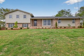 164 Luna Ln, Hendersonville, TN 37075