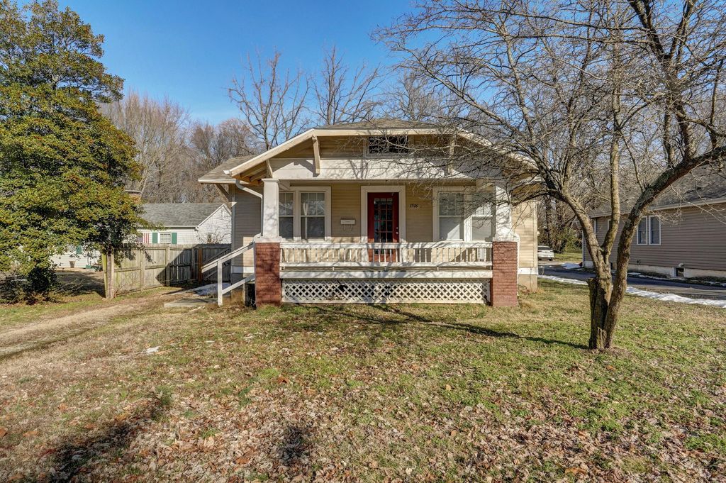1516 South Jefferson Avenue, Springfield, MO 65807