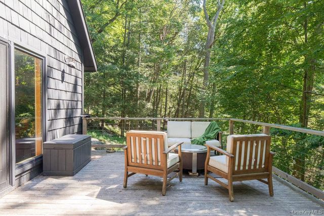 4594 State Route 97, Narrowsburg, NY 12764
