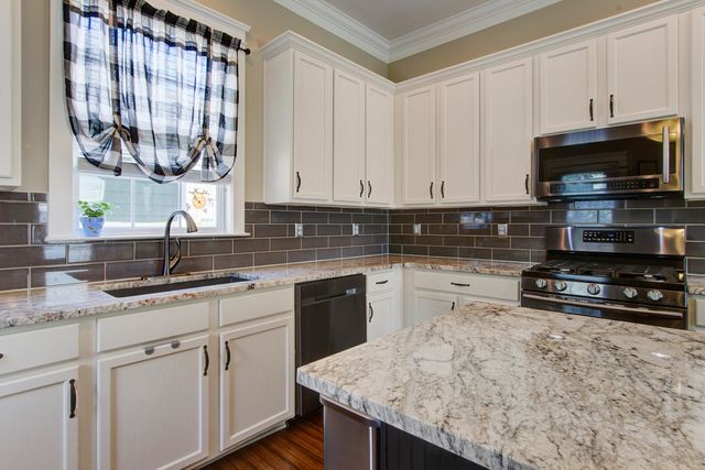 136 Heart Pine Circle, Summerville, SC 29485