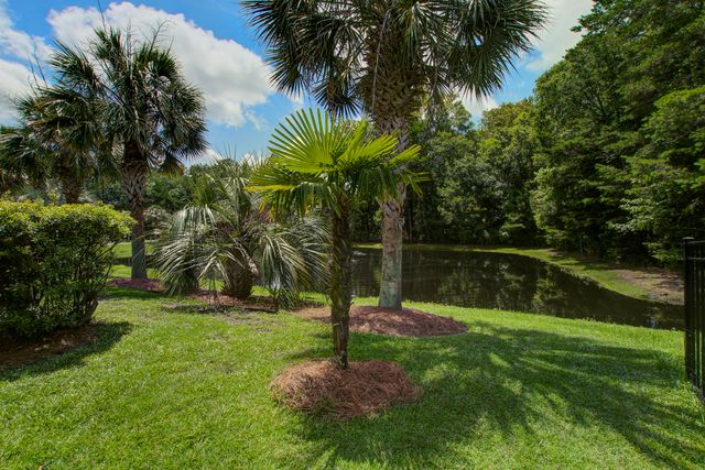 136 Heart Pine Circle, Summerville, SC 29485