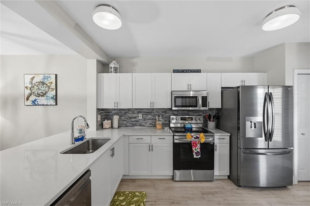 9165 Celeste DR 103, NAPLES, FL 34113 — photo 3