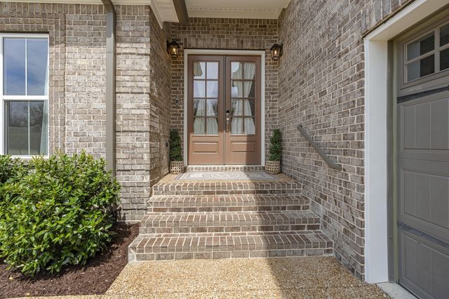 813 Ridgestone Pl, Lebanon, TN 37087