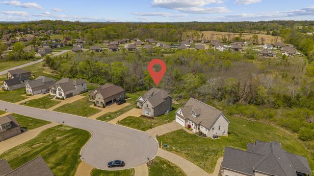 813 Ridgestone Pl, Lebanon, TN 37087