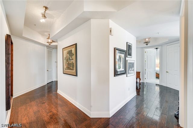 705 10th ST S 301, Naples, FL 34102