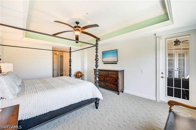 705 10th ST S 301, Naples, FL 34102