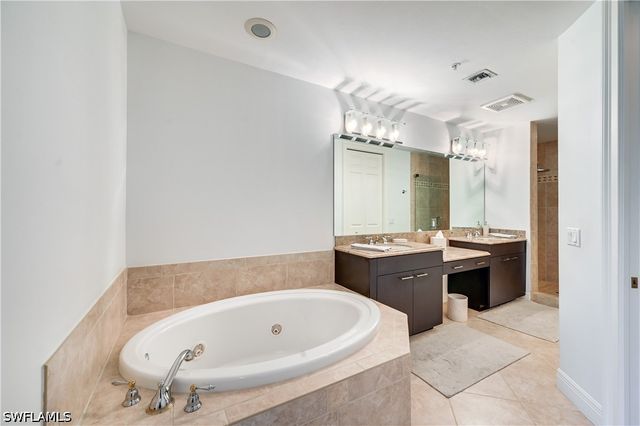 705 10th ST S 301, Naples, FL 34102