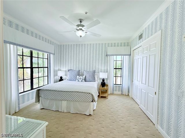 705 10th ST S 301, Naples, FL 34102