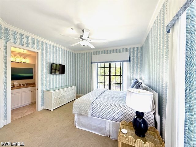 705 10th ST S 301, Naples, FL 34102