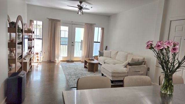 1803 Broadway Apt 315, Nashville, TN 37203