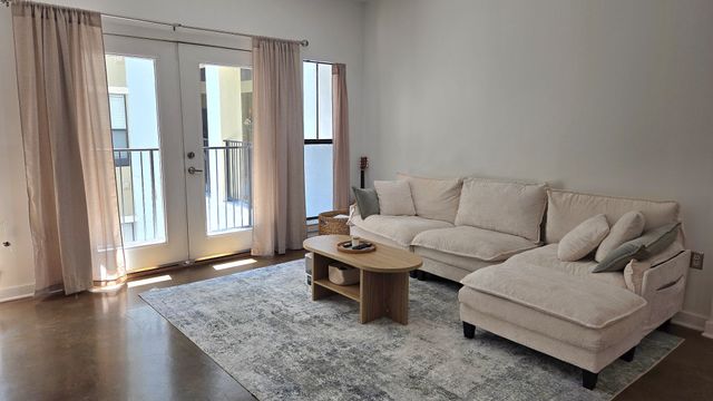 1803 Broadway Apt 315, Nashville, TN 37203