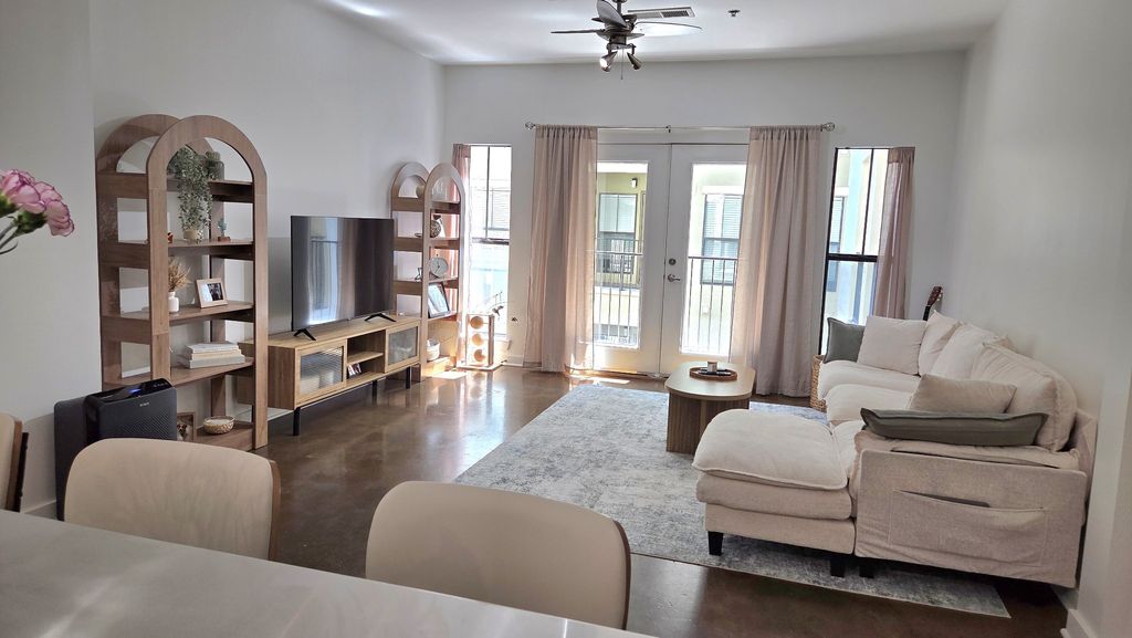 1803 Broadway Apt 315, Nashville, TN 37203