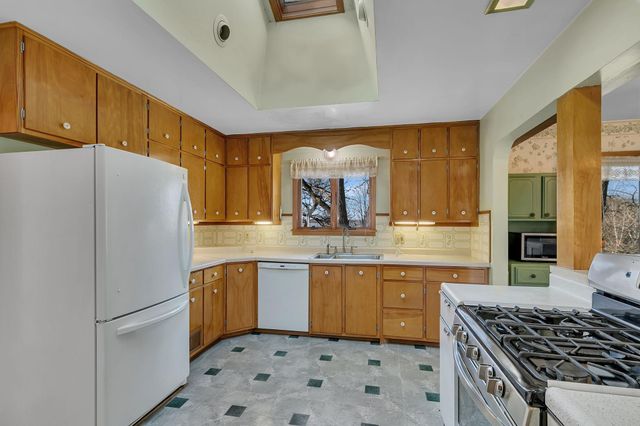 16016 Lake Koronis Road, Paynesville, MN 56362