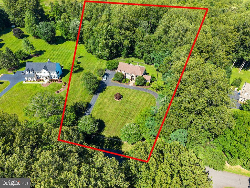 11224 DEVEREUX MANOR LN, Fairfax Station, VA 22039