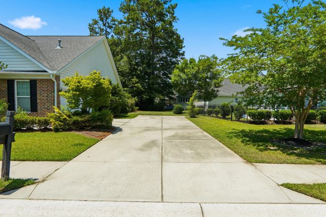 135 Brutus Lane, Summerville, SC 29485