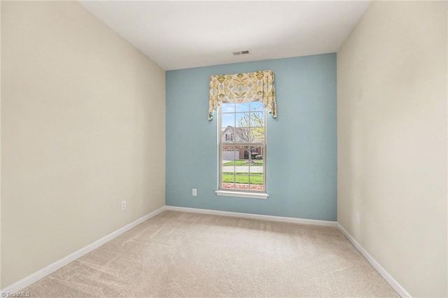 535 Trillium Place Drive, Kernersville, NC 27284