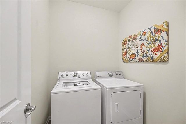 535 Trillium Place Drive, Kernersville, NC 27284