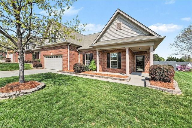 535 Trillium Place Drive, Kernersville, NC 27284