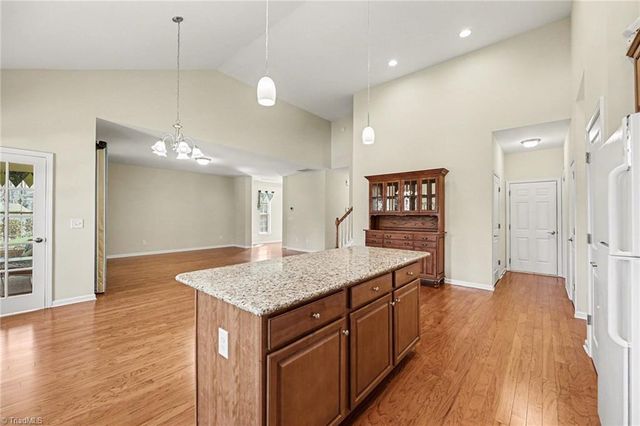 535 Trillium Place Drive, Kernersville, NC 27284