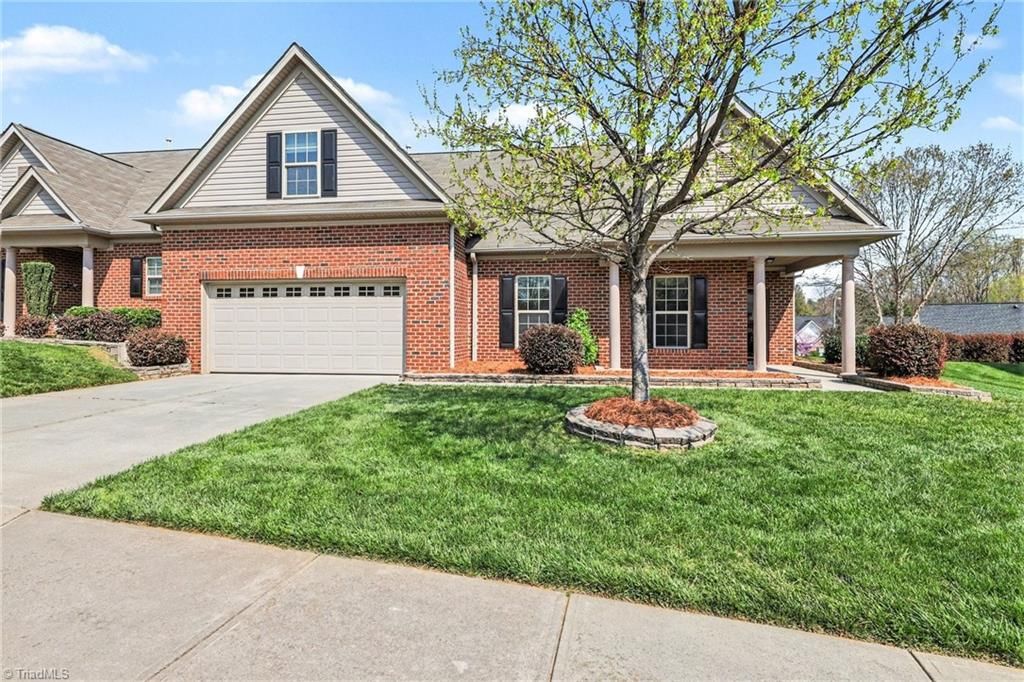 535 Trillium Place Drive, Kernersville, NC 27284