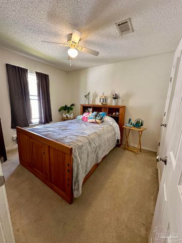 10532 Wilderness Ln, Pensacola, FL 32534