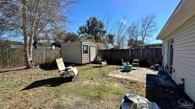 10532 Wilderness Ln, Pensacola, FL 32534