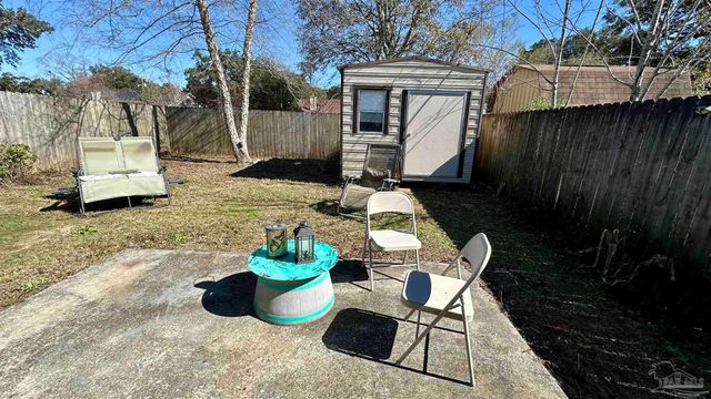 10532 Wilderness Ln, Pensacola, FL 32534
