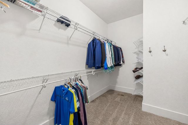 1201 North Drive, Polk City, IA 50226